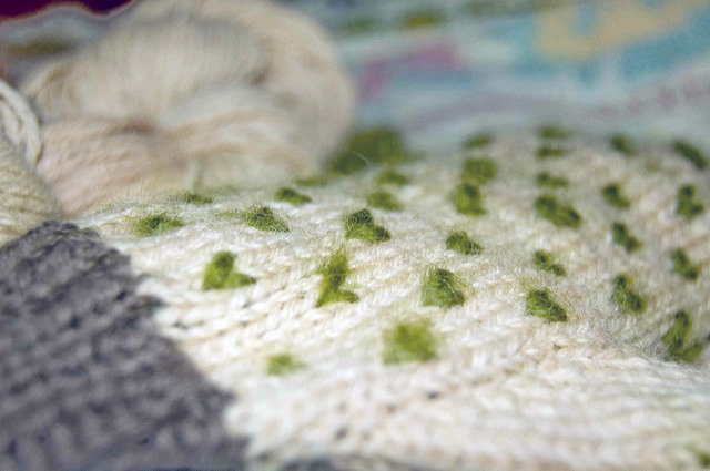 Knit Pattern: Thrummed Lady Moss Mittens